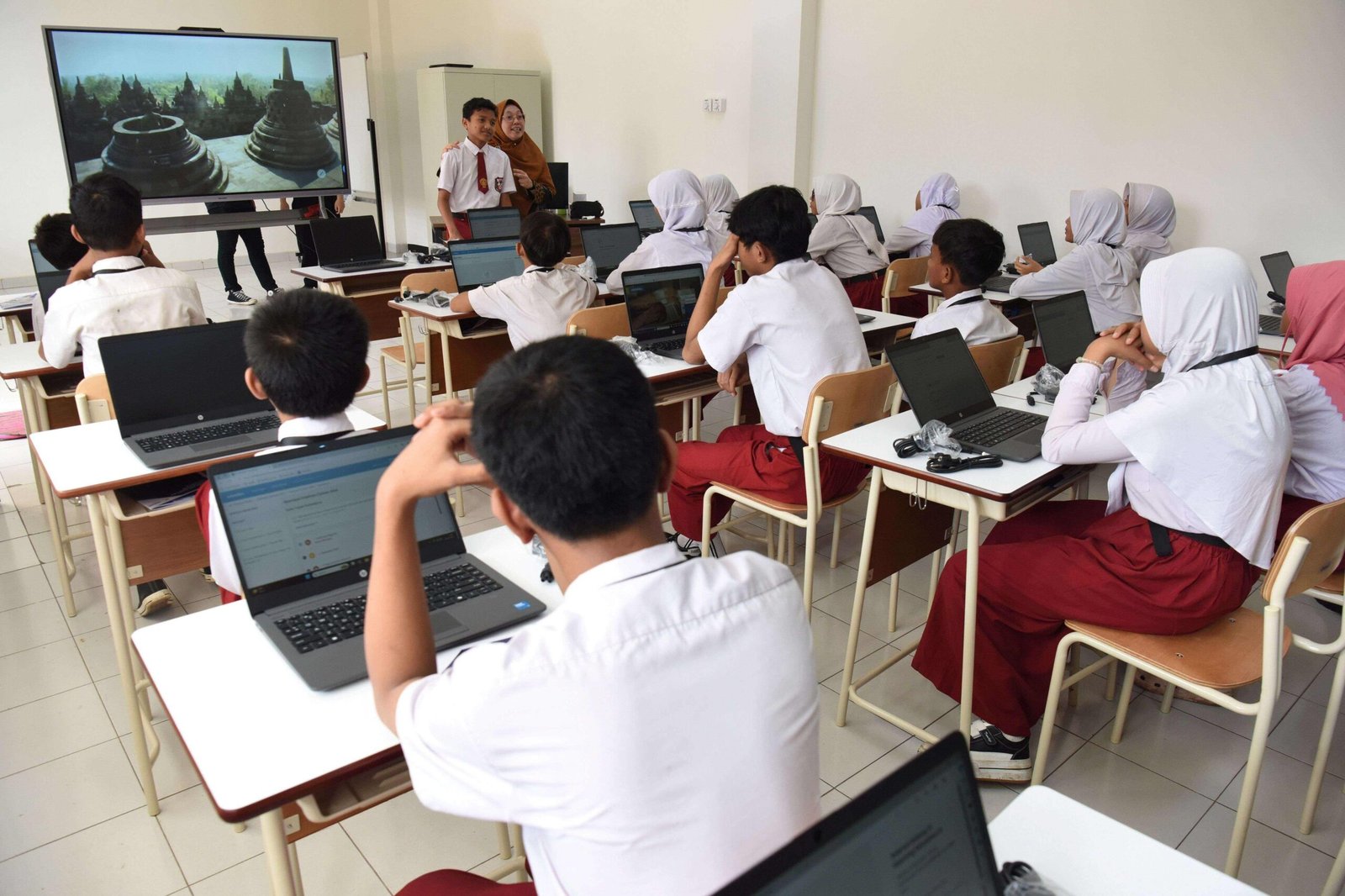 Sekolah Rakyat: Dari Akses Pendidikan ke Lompatan Masa Depan